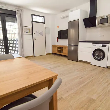 Letplanet Station Apartment
